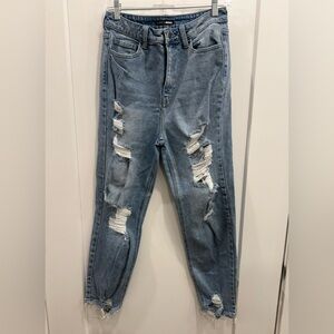 Fashion Nova Light Wash Distressed Mom Jeans – Size 9